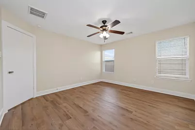 21090 Aldens Oak, Kingwood, TX 77339 - Photo 13