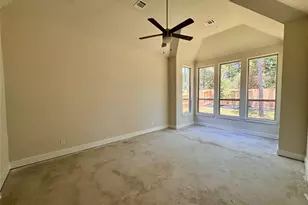 112 Jubilee Mdw Dr, Willis, TX 77318 - Photo 5