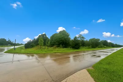 523 Country Rd 3406, Cleveland, TX 77327 - Photo 1