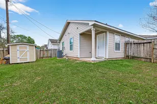 410 Collins Rd, Richmond, TX 77469 - Photo 37