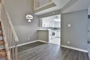 5005 Georgi Ln, Houston, TX 77092 - Photo 5