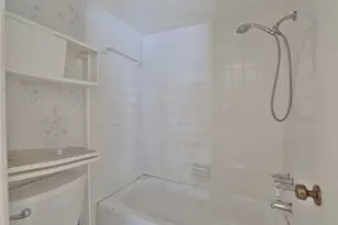 5005 Georgi Ln, Houston, TX 77092 - Photo 25