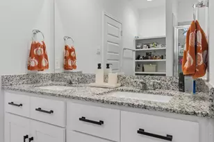 2215 Laurel Bloom Ln, Sealy, TX 77474 - Photo 23