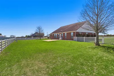 2862 Dees Circle, Sealy, TX 77474 - Photo 41