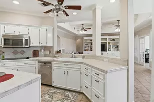 2862 Dee's Cir, Sealy, TX 77474 - Photo 13