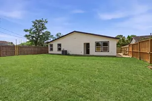 5603 Rue St, Houston, TX 77033 - Photo 25