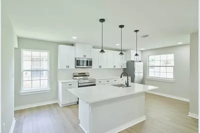 8530 Guinevere Street, Houston, TX 77029 - Photo 7