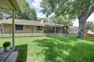 204 E Stone St, Brenham, TX 77833 - Photo 41