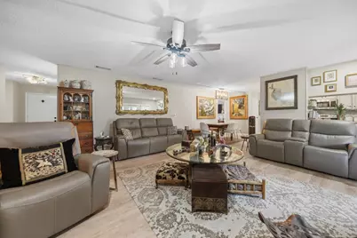 204 E Stone Street, Brenham, TX 77833 - Photo 15