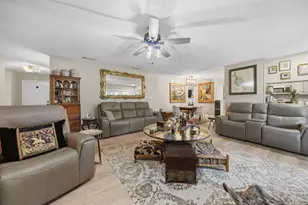 204 E Stone St, Brenham, TX 77833 - Photo 15