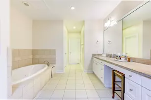 914 Main St, Houston, TX 77002 - Photo 25