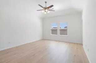 249 Edgewater Dr, West Columbia, TX 77486 - Photo 15