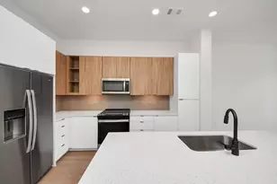 2810 Riverby Rd, Houston, TX 77020 - Photo 3