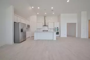 2911 Golden Isle Dr, Texas City, TX 77568 - Photo 9