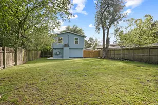 3802 Bayshore Dr, Bacliff, TX 77518 - Photo 17