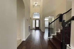 5366 Blue Mountain Ln, Sugar Land, TX 77479 - Photo 3