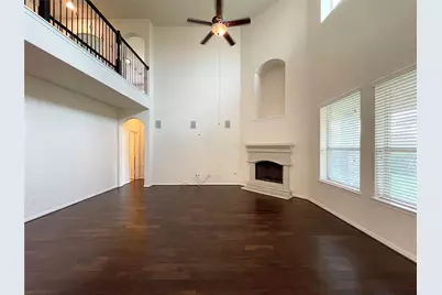 5366 Blue Mountain Lane, Sugar Land, TX 77479 - Photo 11