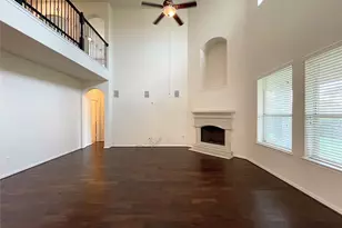 5366 Blue Mountain Ln, Sugar Land, TX 77479 - Photo 11