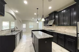 5366 Blue Mountain Ln, Sugar Land, TX 77479 - Photo 7