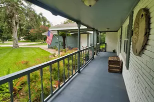 201 Southern Oaks Dr, Lake Jackson, TX 77566 - Photo 5