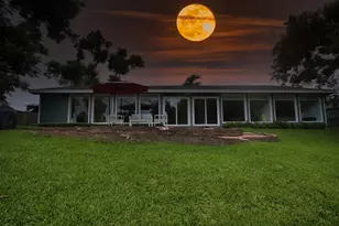 201 Southern Oaks Dr, Lake Jackson, TX 77566 - Photo 35