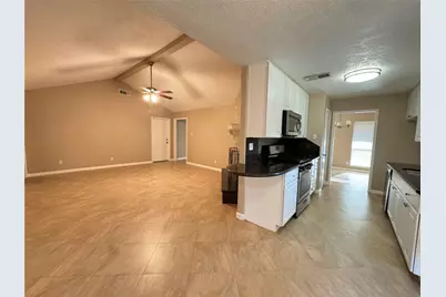 28922 Savannah Drive, Shenandoah, TX 77381 - Photo 5