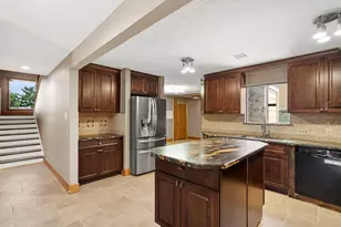 2823 Meadowcreek Dr, Missouri City, TX 77459 - Photo 7