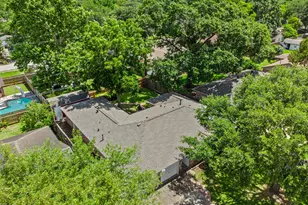 9666 Windswept Ln, Houston, TX 77063 - Photo 33