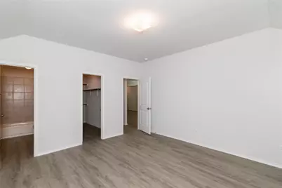 8603 Hilda Oaks Drive, Houston, TX 77028 - Photo 9