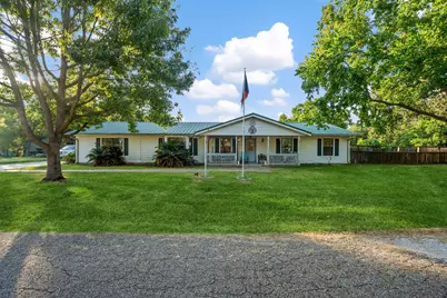71 N Shady Oaks Drive Drive, Point Blank, TX 77364 - Photo 1