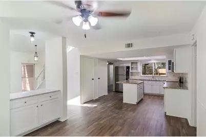 79 Maple Branch, The Woodlands, TX 77380 - Photo 7