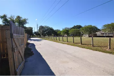 2113 Whittier Drive, Houston, TX 77032 - Photo 39