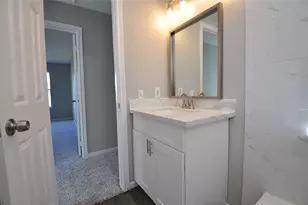 2113 Whittier Dr, Houston, TX 77032 - Photo 11