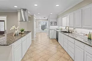 1431 Walnut Ln, Houston, TX 77339 - Photo 3