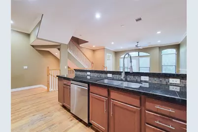 1115 Saint Charles Street, Houston, TX 77003 - Photo 11