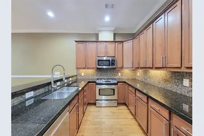 1115 Saint Charles Street, Houston, TX 77003 - Photo 9