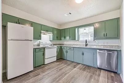 610 County Road 157, Alvin, TX 77511 - Photo 9