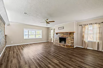 404 S 14th Street, West Columbia, TX 77486 - Photo 19