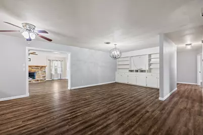 404 S 14th Street, West Columbia, TX 77486 - Photo 11