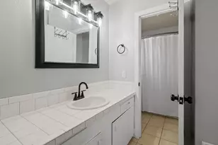 404 S 14th St, West Columbia, TX 77486 - Photo 23