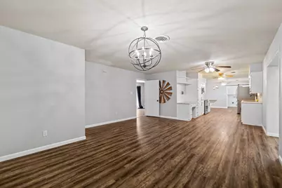 404 S 14th Street, West Columbia, TX 77486 - Photo 13