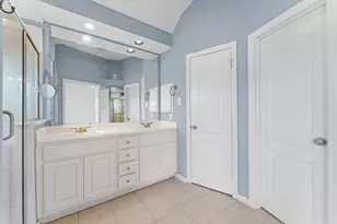 2411 Clippers Square, Houston, TX 77058 - Photo 21