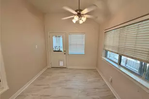 155 Indian Warrior Trail, Lake Jackson, TX 77566 - Photo 7