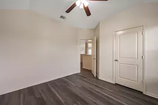 106 Crown Point Ct, Magnolia, TX 77354 - Photo 17