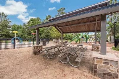 106 Crown Point Court, Magnolia, TX 77354 - Photo 27