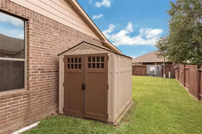 106 Crown Point Court, Magnolia, TX 77354 - Photo 23