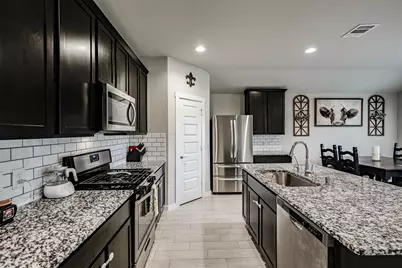 13005 Oleander Bay Lane, La Marque, TX 77568 - Photo 13