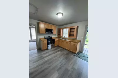415 N Rockisland Street, Angleton, TX 77515 - Photo 5