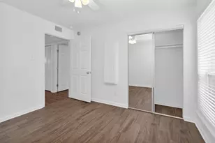 5005 Georgi Ln, Houston, TX 77092 - Photo 17