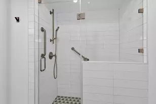 5005 Georgi Ln, Houston, TX 77092 - Photo 23